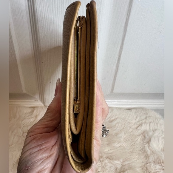 CHANEL BEIGE CAVIER BIFOLD WALLET
🌷AS IS🌷 - Picture 9 of 16